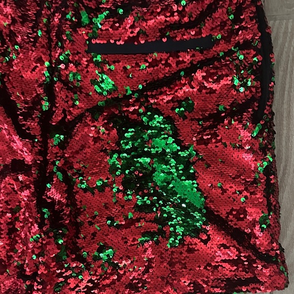Chubbies Dual Tone Sequin Red and Green Christmas Shorts - Picture 5 of 8
